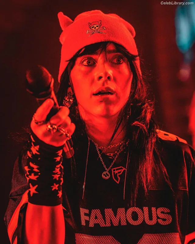 Billie Eilish photo 15 of 1846