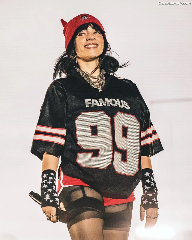 Billie Eilish photo 22 of 1846