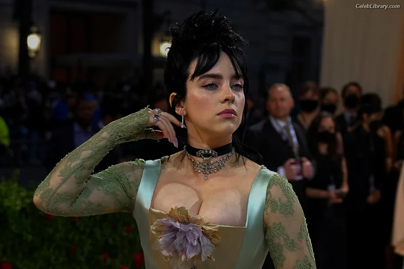 Billie Eilish photo 24 of 1846