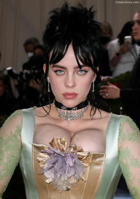Billie Eilish photo 20 of 1846