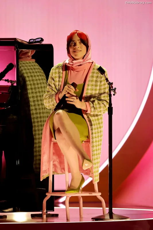 Billie Eilish photo 14 of 1846