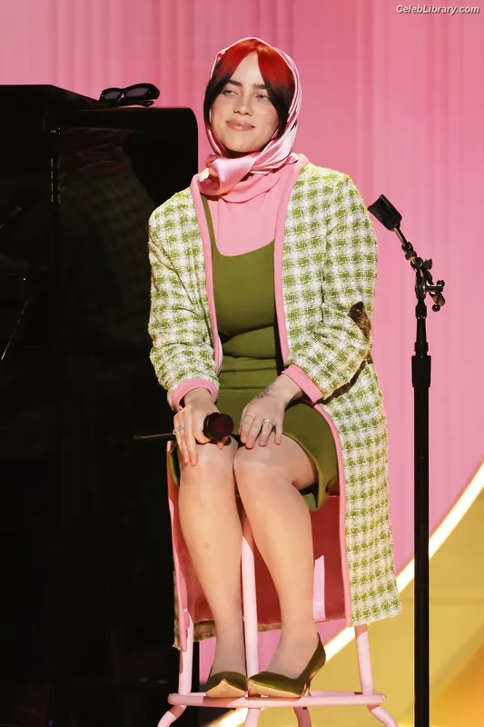 Billie Eilish photo 15 of 1846