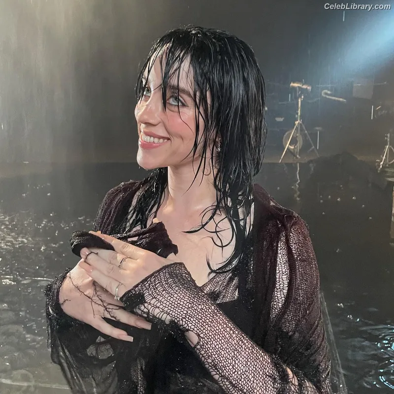 Billie Eilish photo 18 of 1846