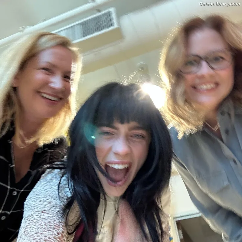Billie Eilish photo 22 of 1846