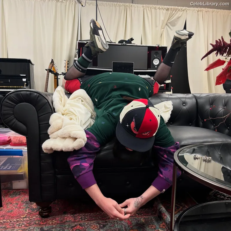 Billie Eilish photo 10 of 1846