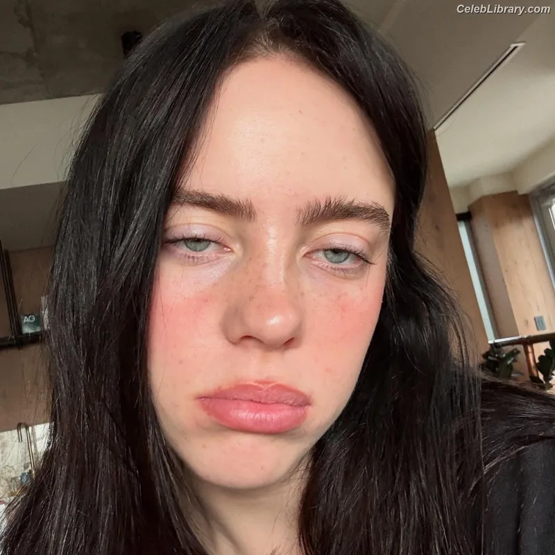 Billie Eilish photo 11 of 1846