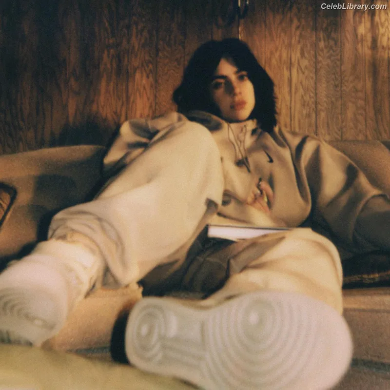 Billie Eilish photo 15 of 1846