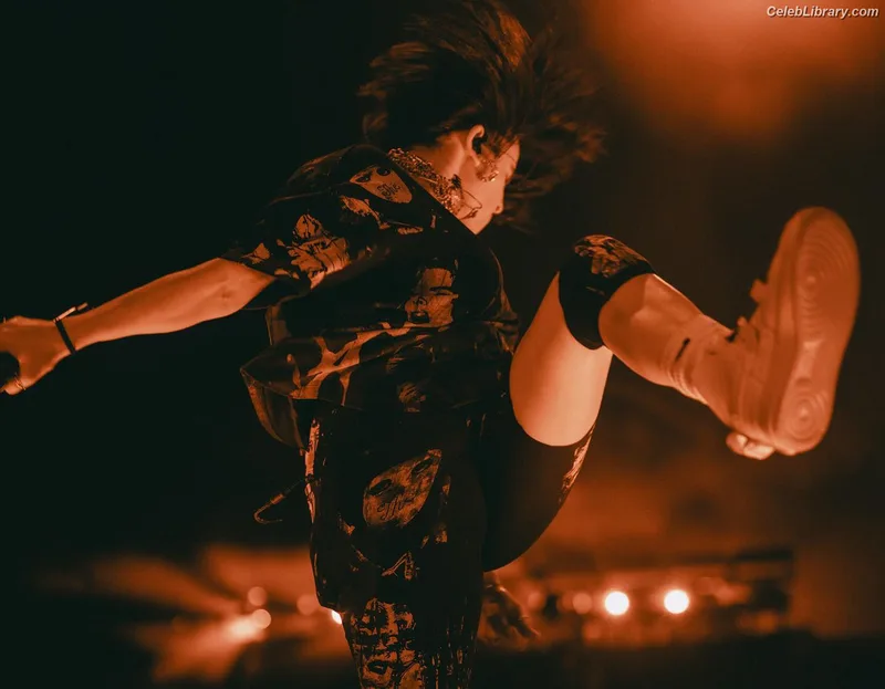 Billie Eilish photo 16 of 1846