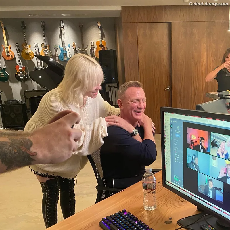 Billie Eilish photo 2 of 1846