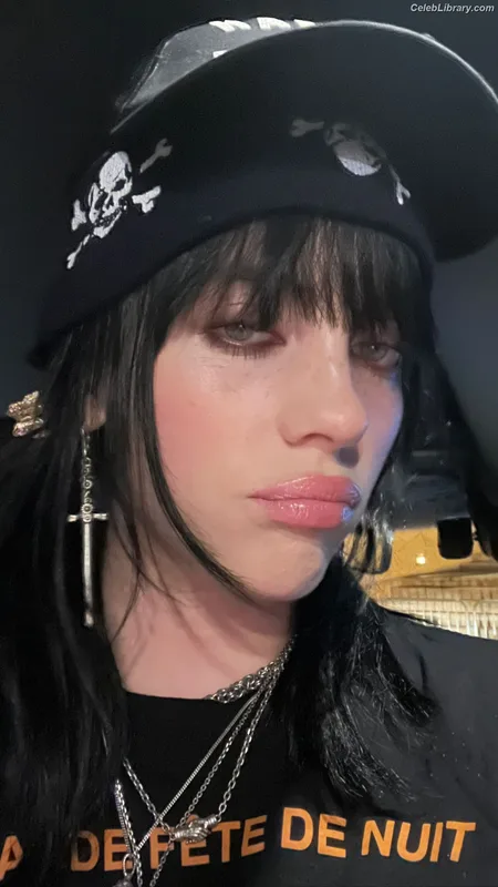 Billie Eilish photo 7 of 1846