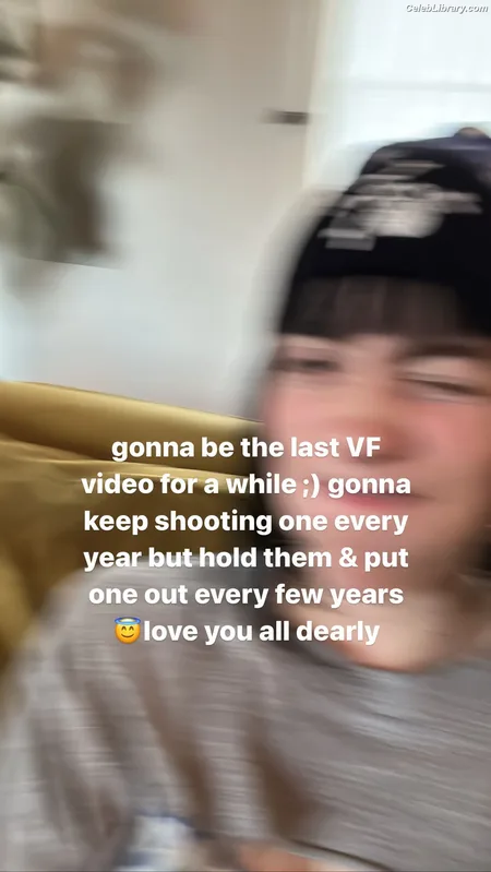 Billie Eilish photo 11 of 1846