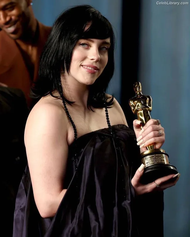 Billie Eilish photo 24 of 1846
