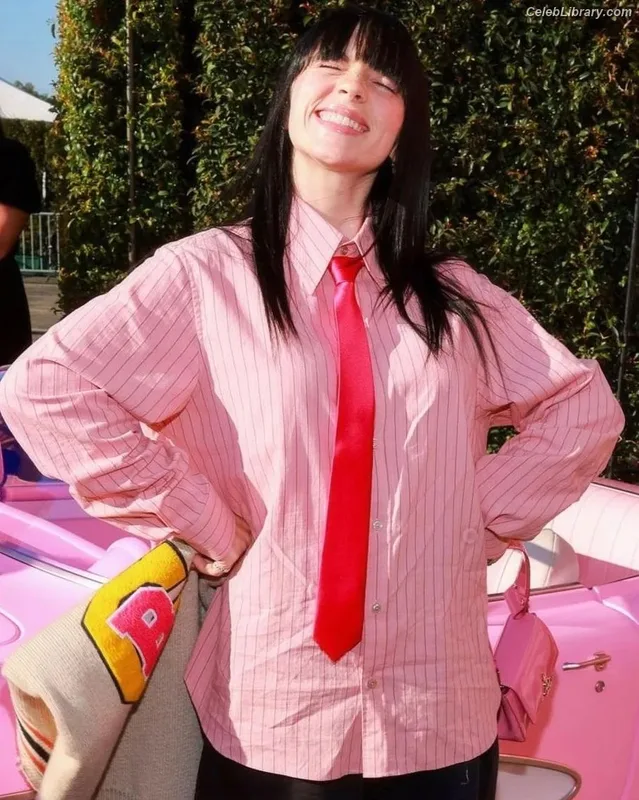 Billie Eilish photo 9 of 1846