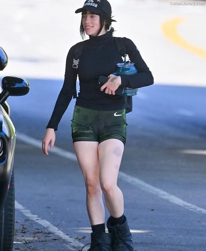Billie Eilish photo 23 of 1846