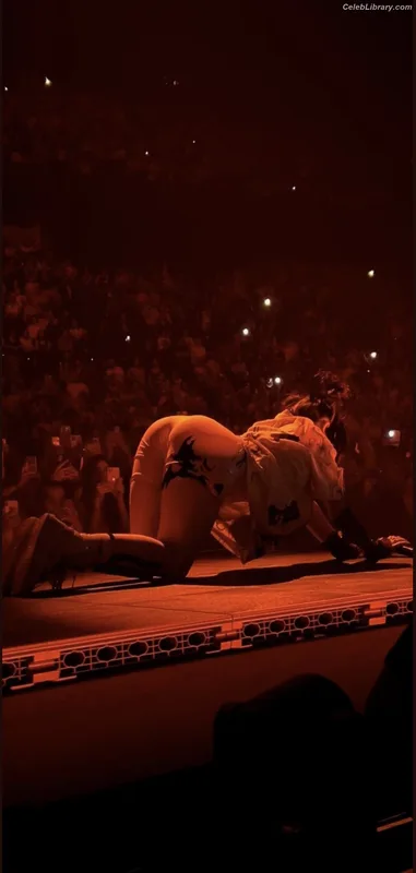 Billie Eilish photo 24 of 1846