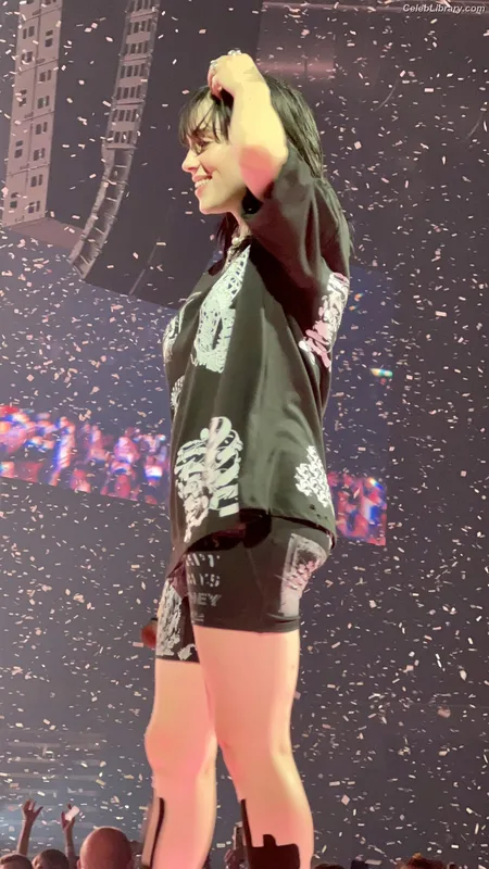 Billie Eilish photo 22 of 1846