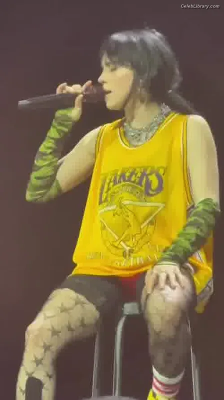 Billie Eilish photo 17 of 1846