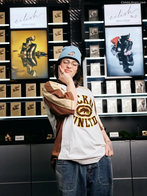 Billie Eilish photo 6 of 1846