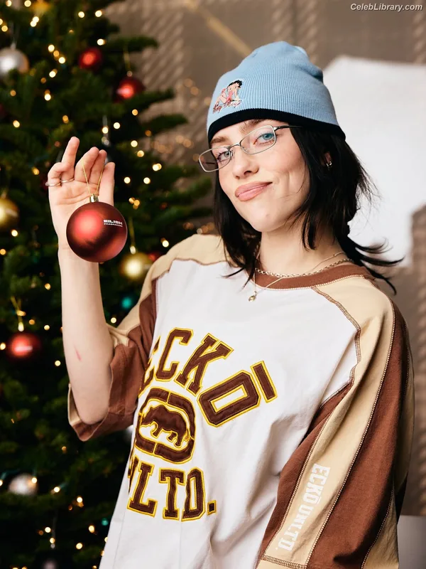 Billie Eilish photo 7 of 1846