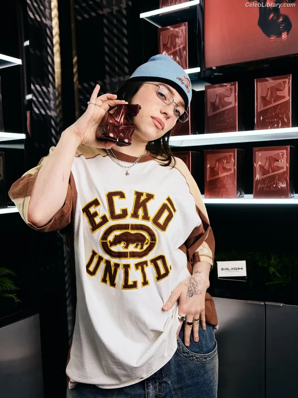 Billie Eilish photo 8 of 1846