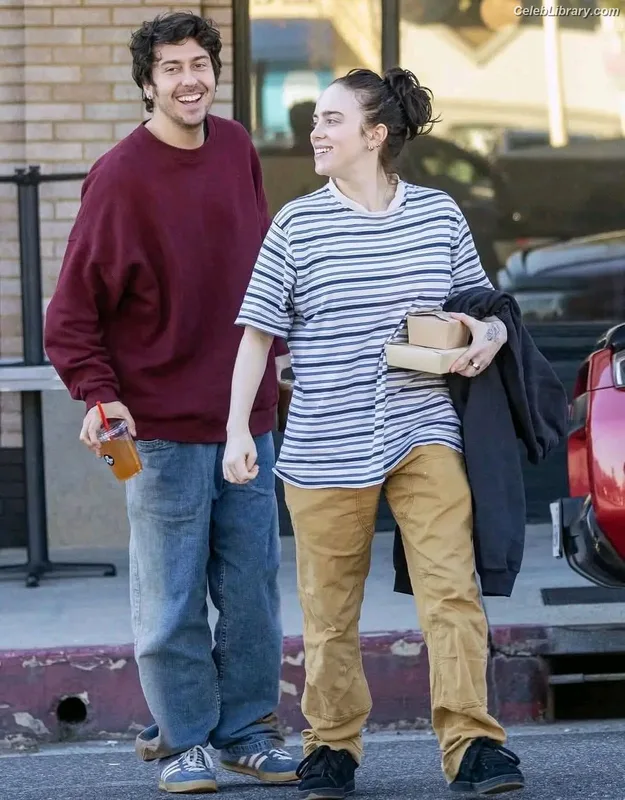 Billie Eilish photo 11 of 1846