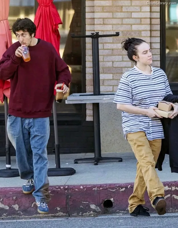 Billie Eilish photo 14 of 1846