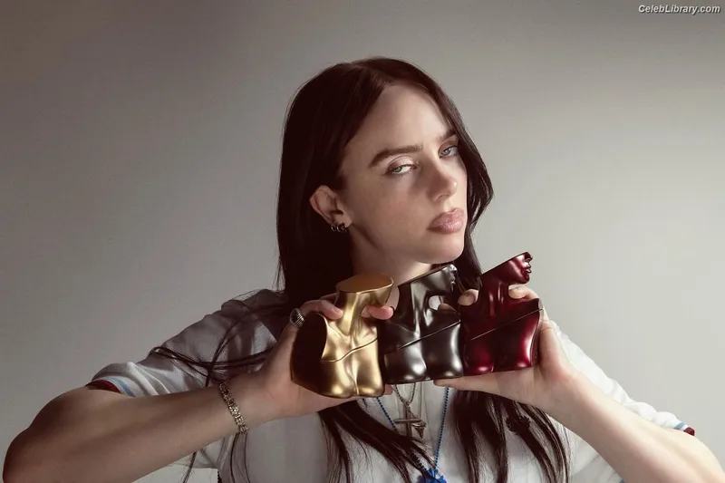 Billie Eilish photo 17 of 1846