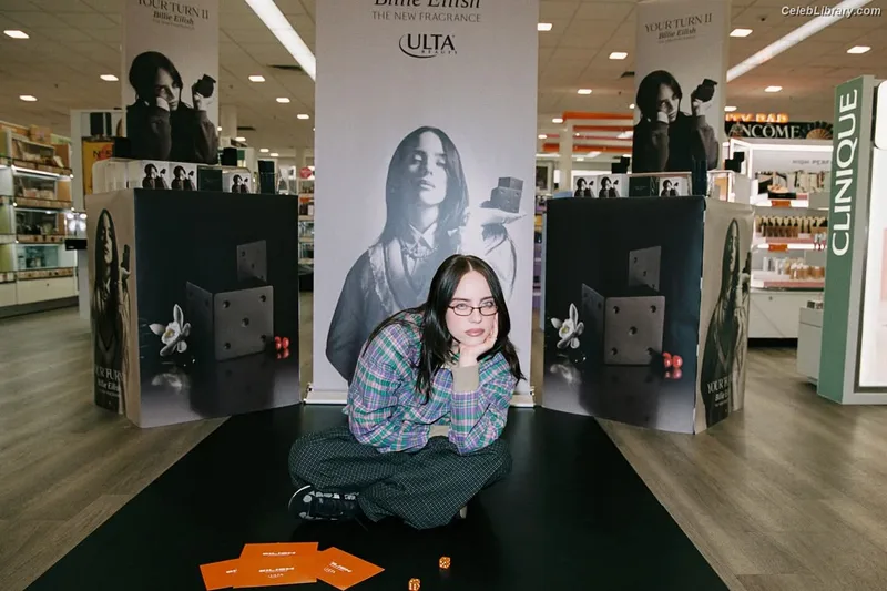 Billie Eilish photo 18 of 1846