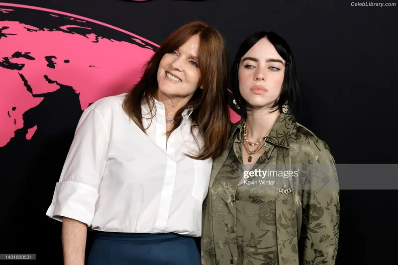 Billie Eilish photo 17 of 1846