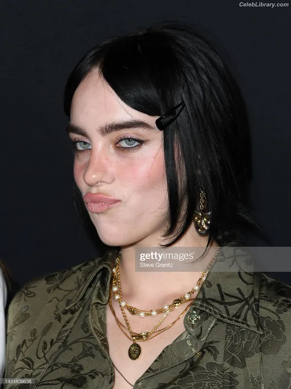 Billie Eilish photo 22 of 1846