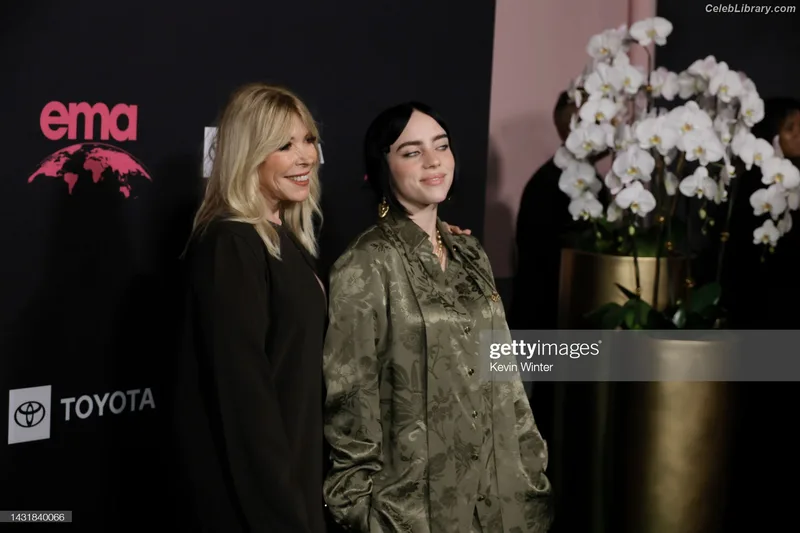 Billie Eilish photo 1 of 1846
