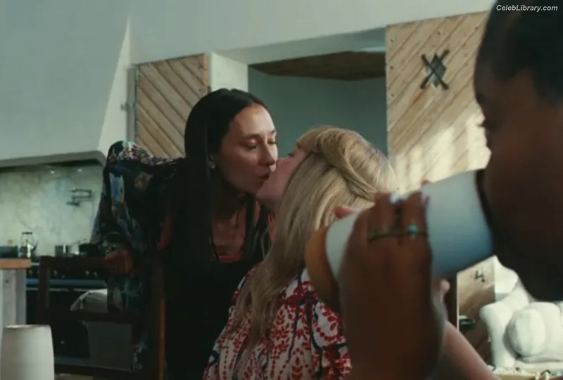 Billie Eilish photo 19 of 1846