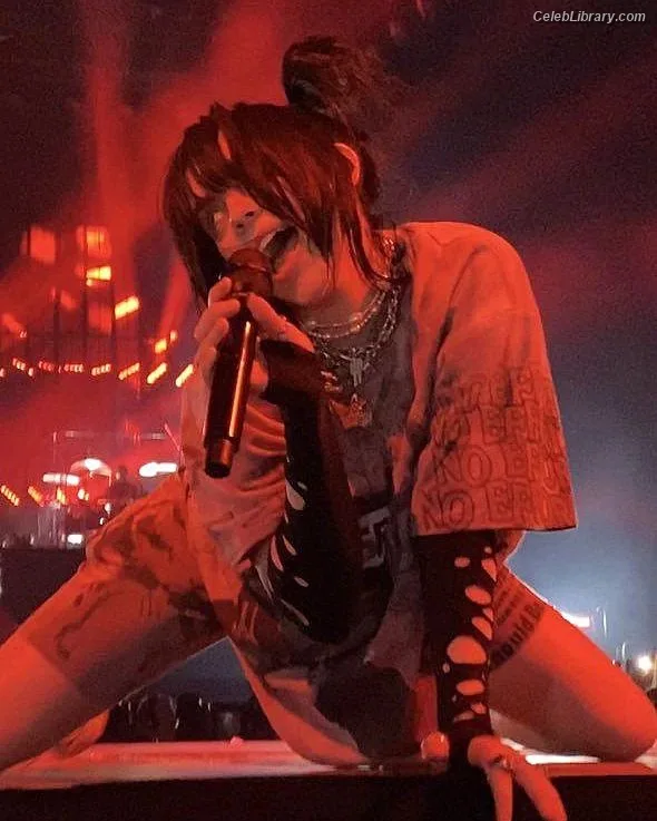 Billie Eilish photo 12 of 1846