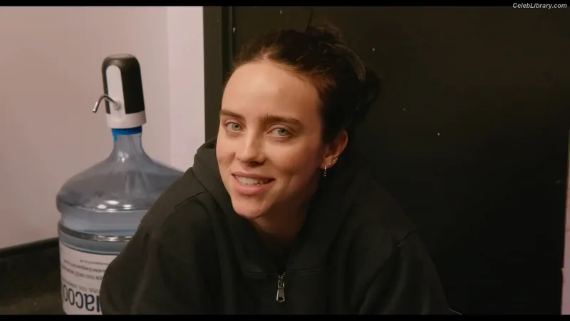 Billie Eilish photo 5 of 1846