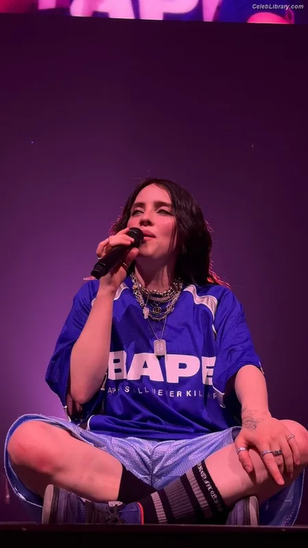 Billie Eilish photo 4 of 1846