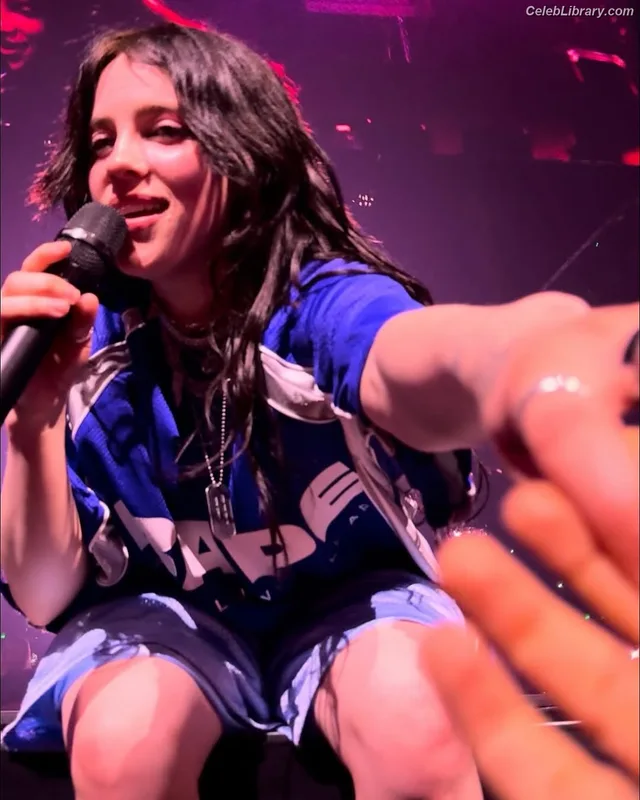 Billie Eilish photo 6 of 1846