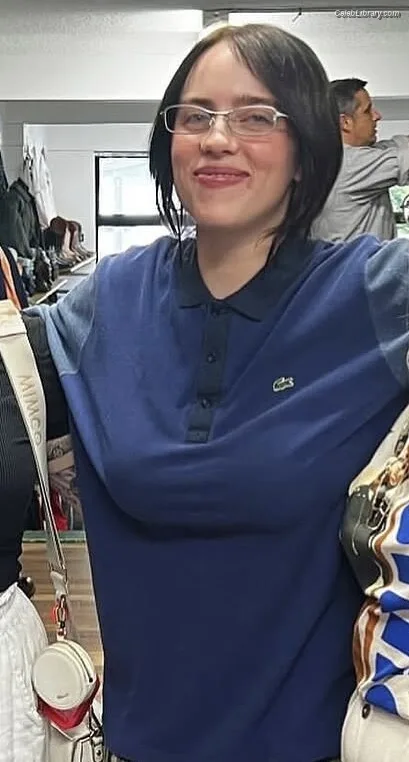 Billie Eilish photo 3 of 1846