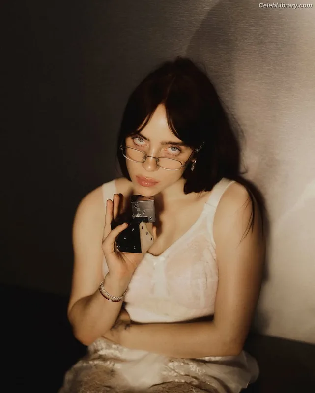 Billie Eilish photo 9 of 1846