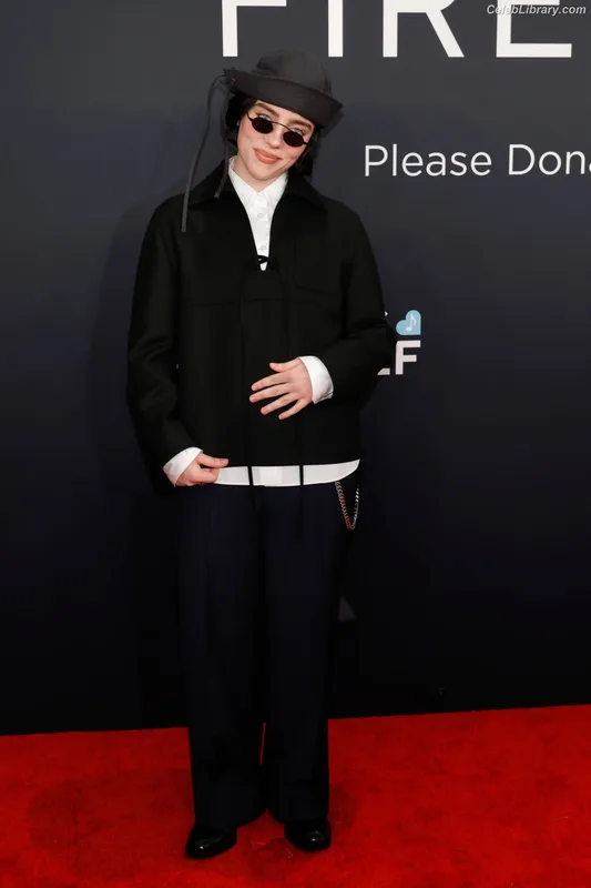 Billie Eilish photo 19 of 1846