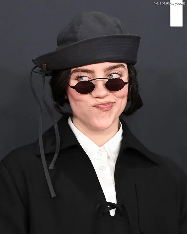 Billie Eilish photo 23 of 1846