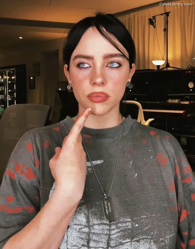 Billie Eilish photo 5 of 1846