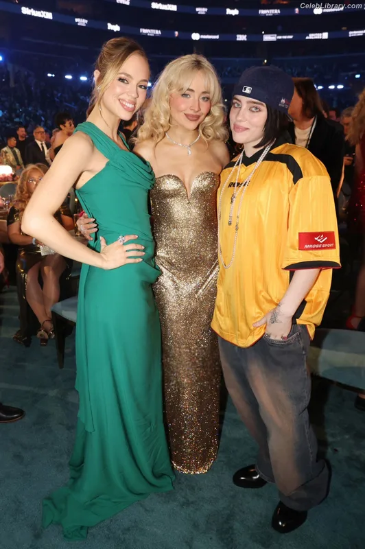 Billie Eilish photo 14 of 1846