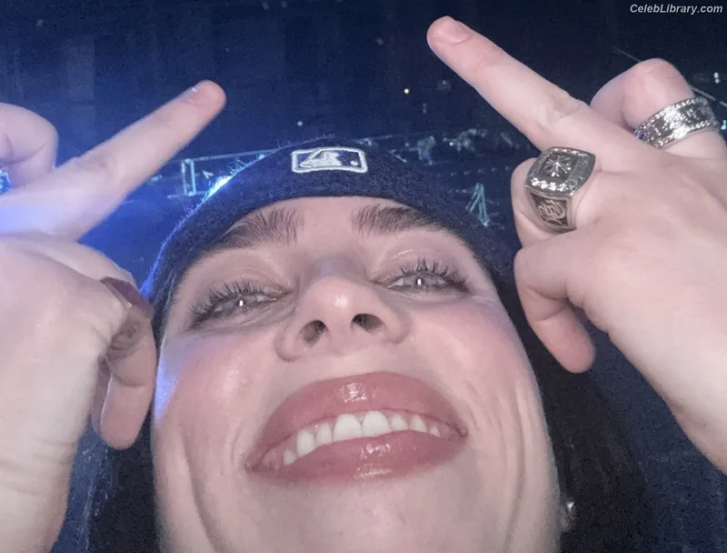 Billie Eilish photo 18 of 1846