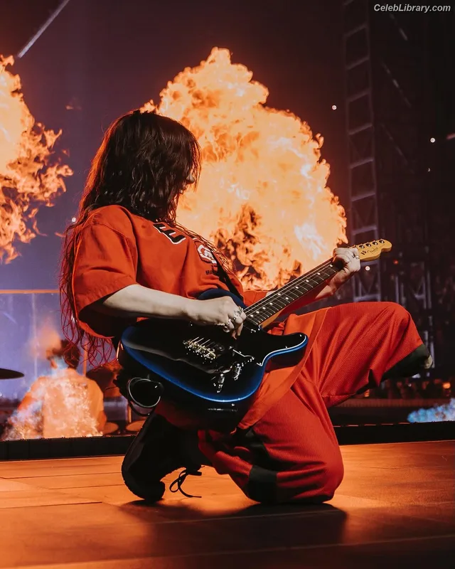 Billie Eilish photo 9 of 1846