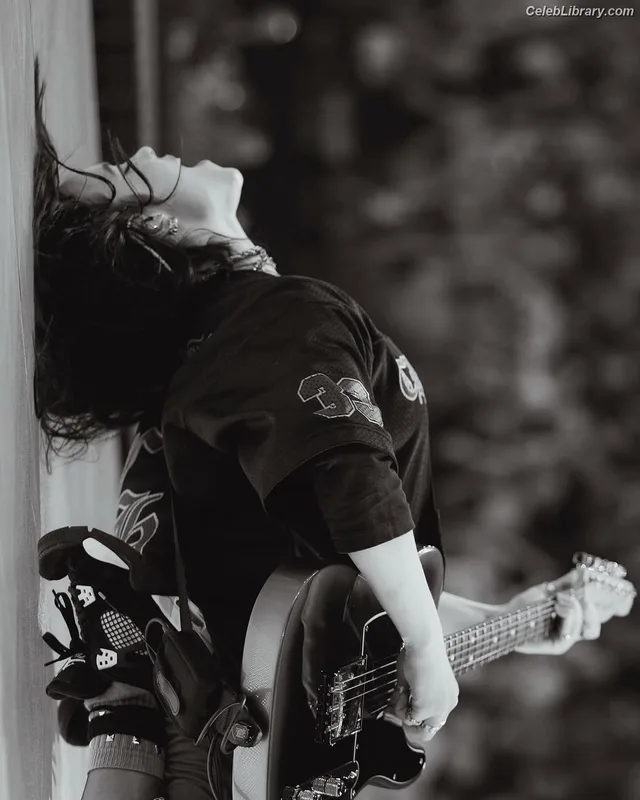 Billie Eilish photo 12 of 1846