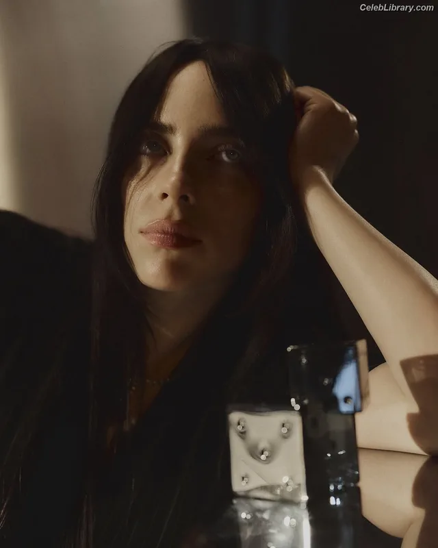 Billie Eilish photo 20 of 1846