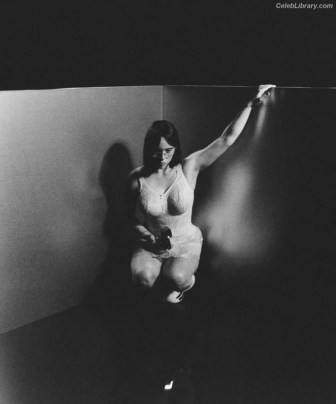 Billie Eilish photo 24 of 1846