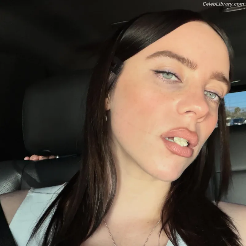 Billie Eilish photo 6 of 1846