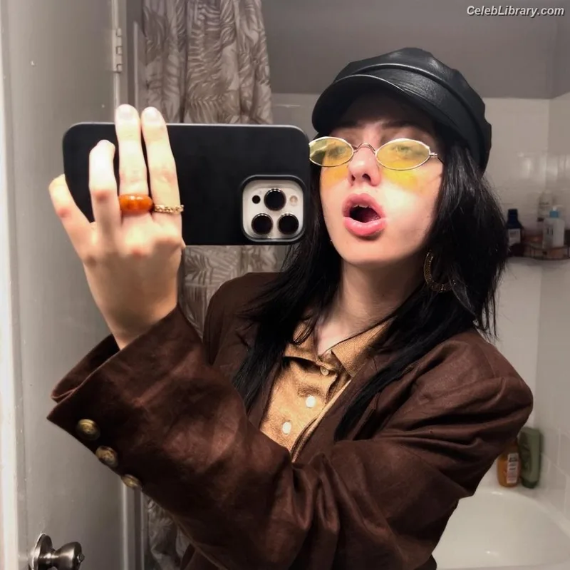Billie Eilish photo 10 of 1846