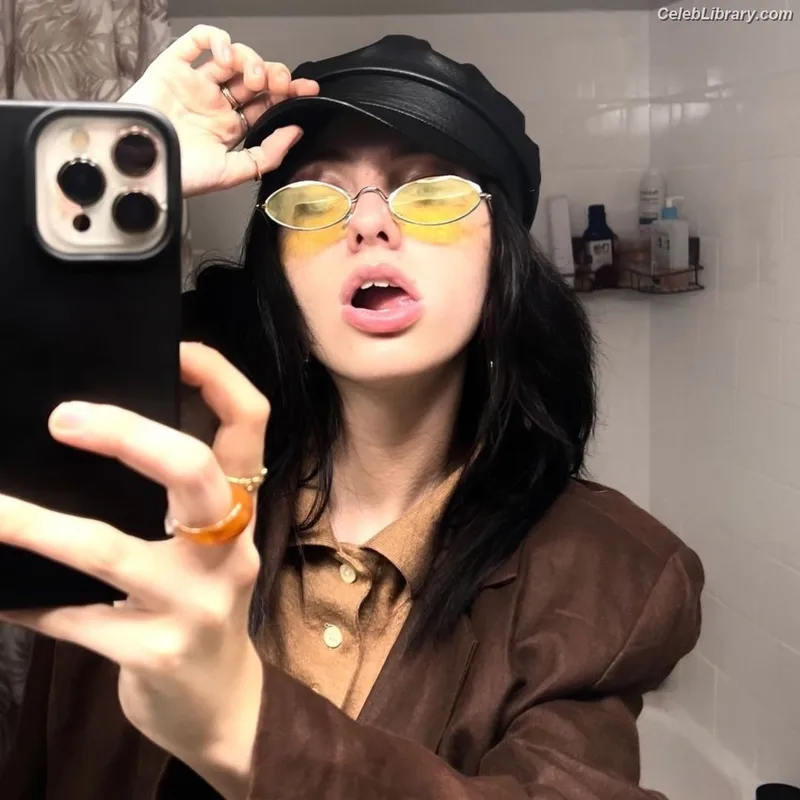 Billie Eilish photo 13 of 1846